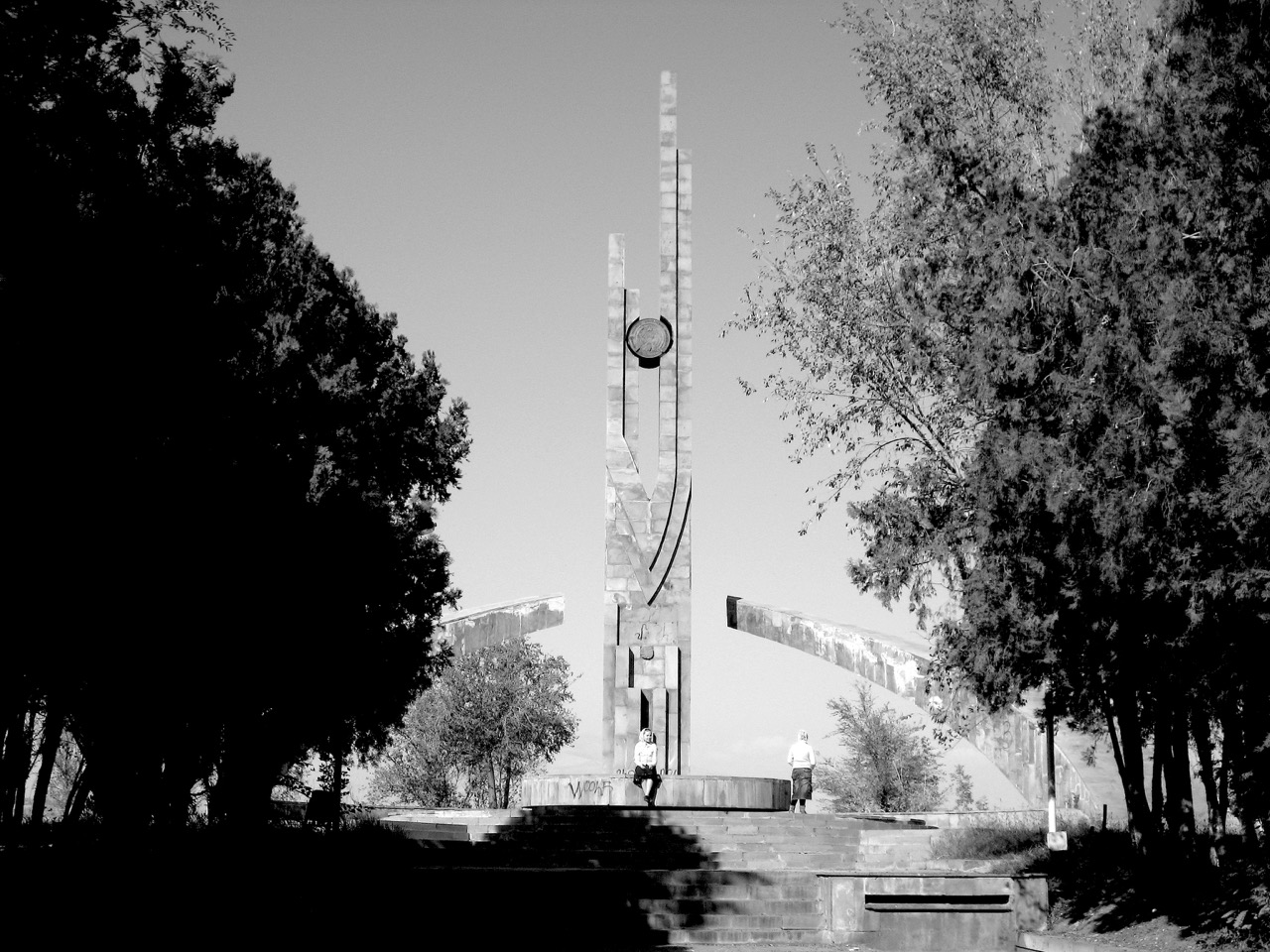 Eriwaner Denkmal Foto: Eriwaner Denkmal. Aus: Eriwan. Kapitel 3. Aufzeichnungen aus Armenien von Marc Degens.